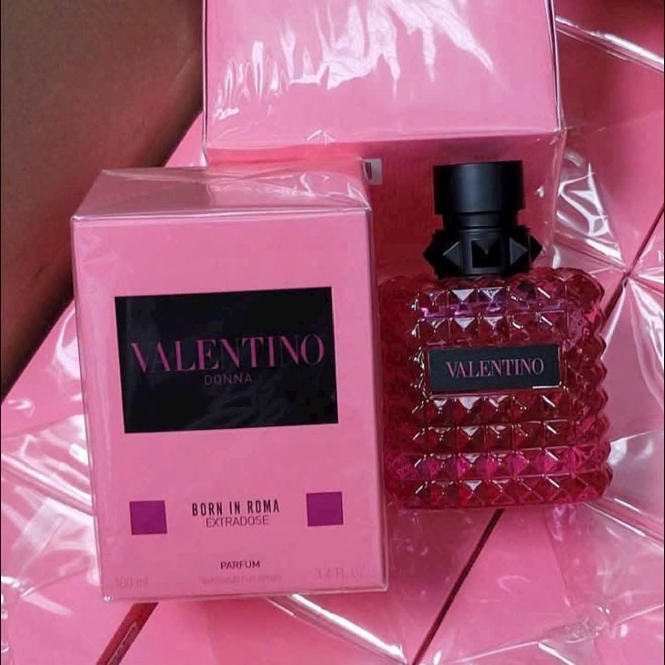 Valentino 🇻🇳👸📦fullbox Valentino Born in roma Extradose Parfum
